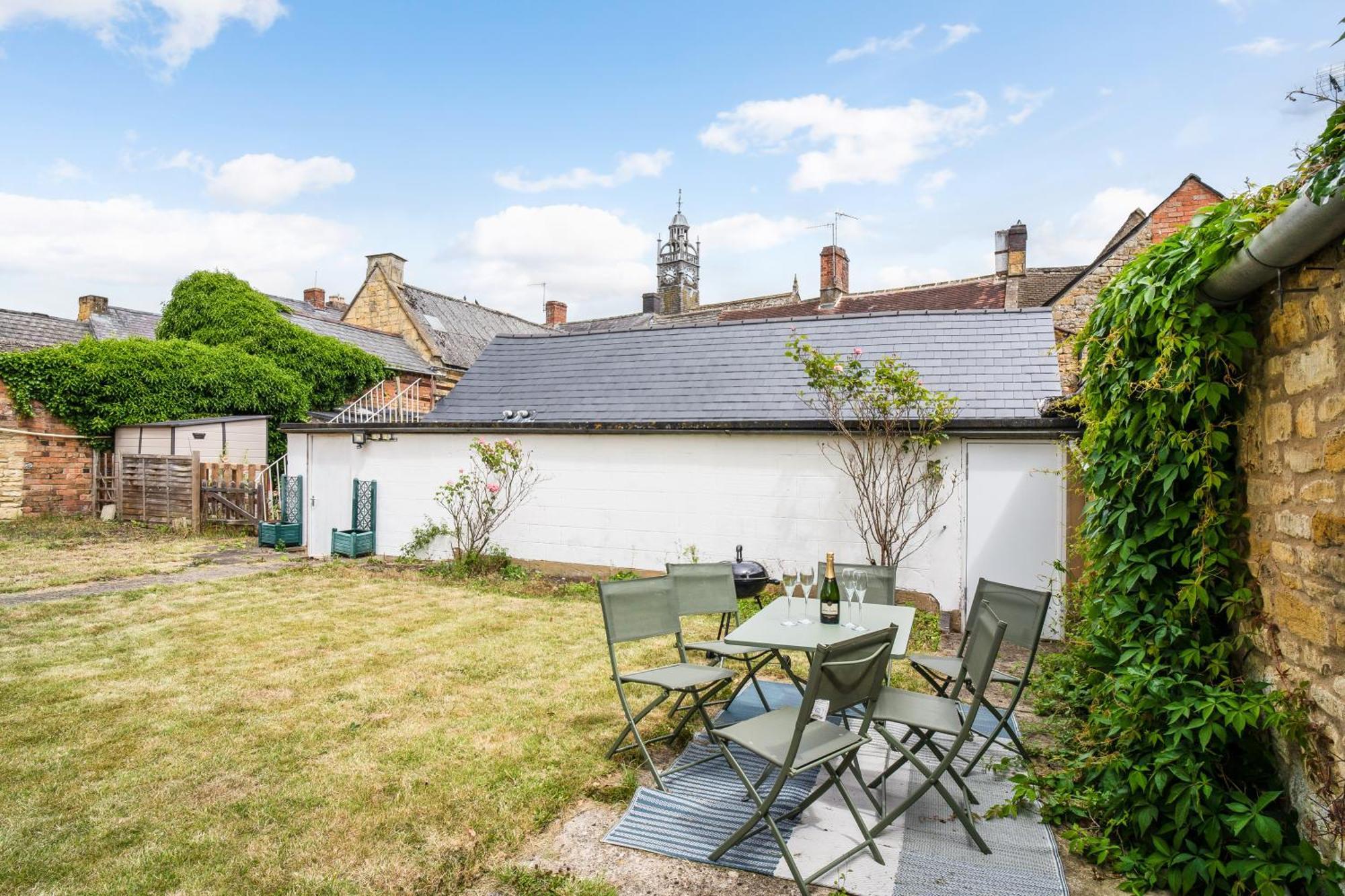Апартаменты Redesdale View, High Street With Private Garden Moreton-in-Marsh Экстерьер фото